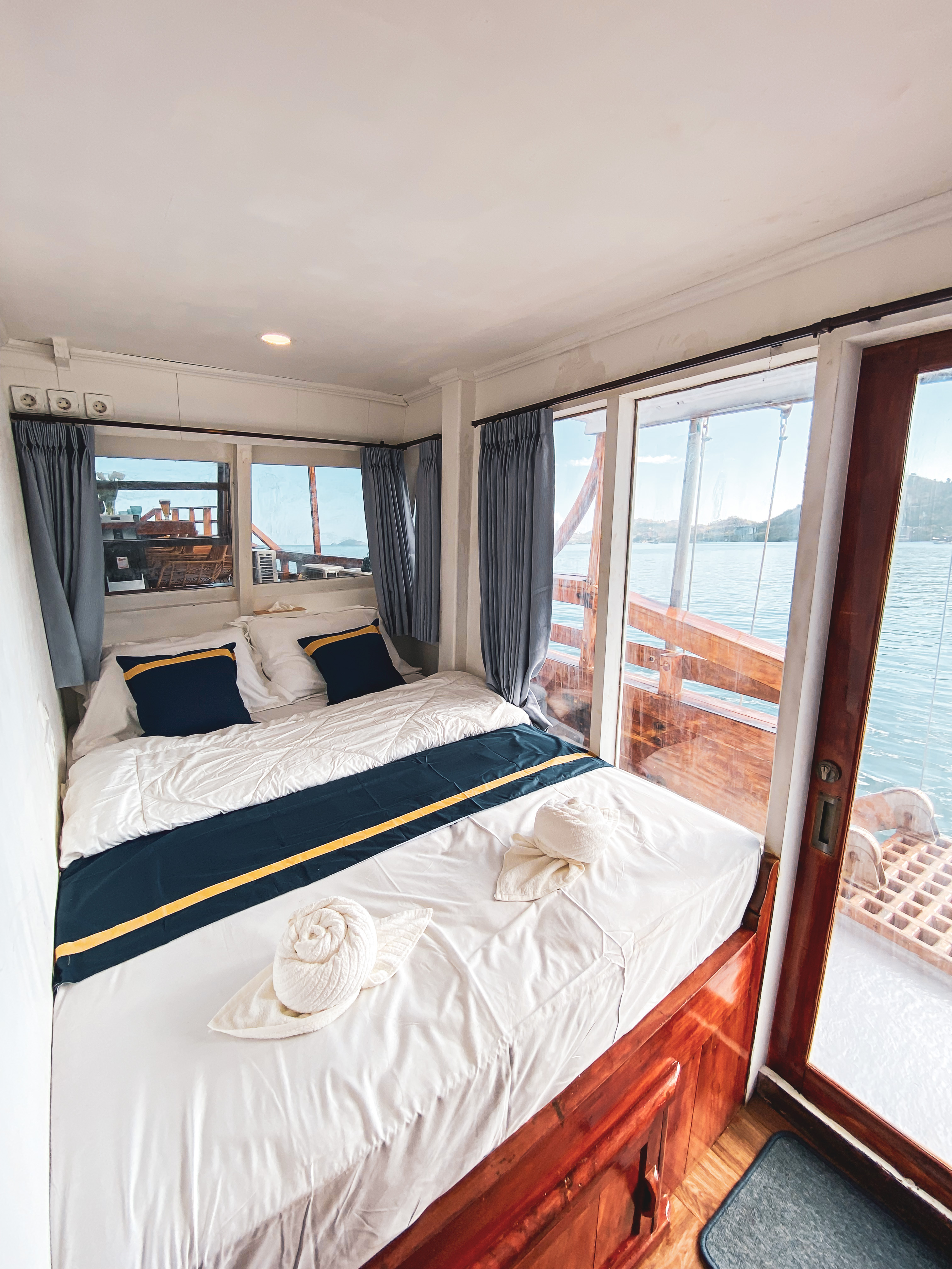 Deluxe Cabin II