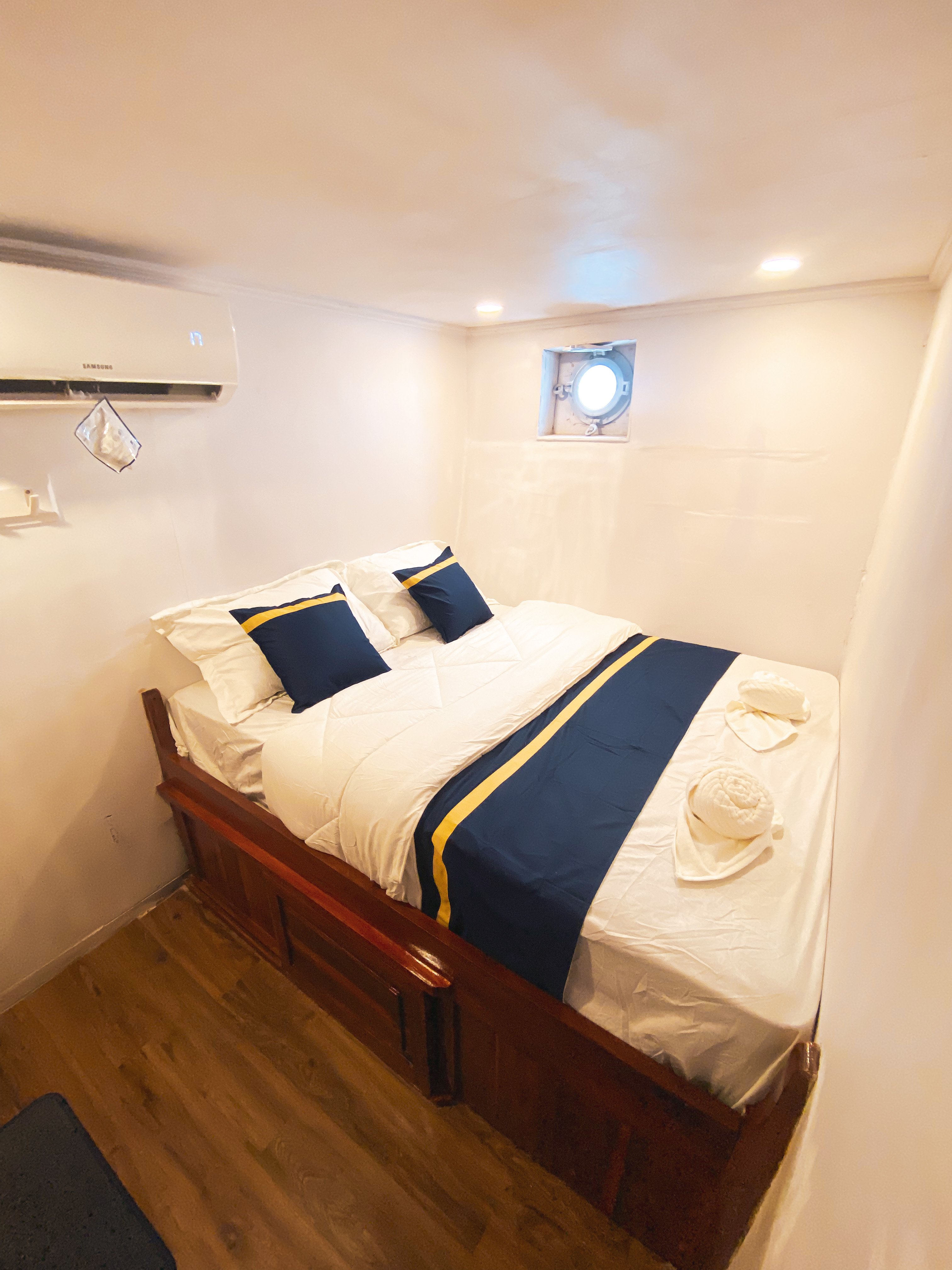 2 Private Cabin